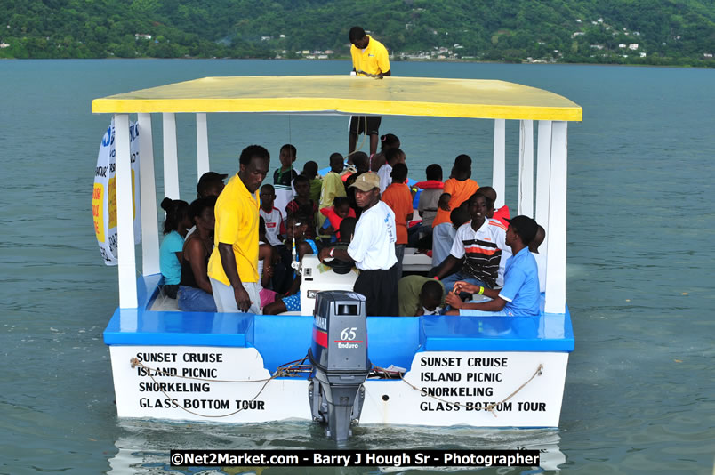 Lucea Cross the Harbour @ Lucea Car Park...! All Day Event - Cross the Harbour Swim, Boat Rides, and Entertainment for the Family, Concert Featuring: Bushman, George Nooks. Little Hero, Bushi One String, Dog Rice and many Local Artists - Friday, August 1, 2008 - Lucea, Hanover, Jamaica W.I. - Hanover Jamaica Travel Guide - Lucea Jamaica Travel Guide is an Internet Travel - Tourism Resource Guide to the Parish of Hanover and Lucea area of Jamaica